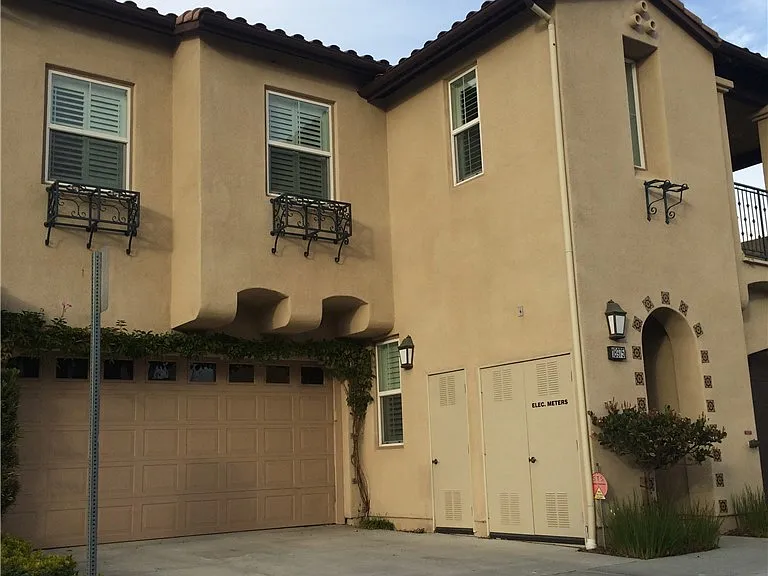 18975 Northern Dancer Ln — Photo 3