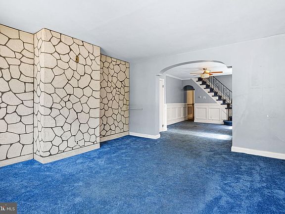 5th image of 2647-49 E Somerset St