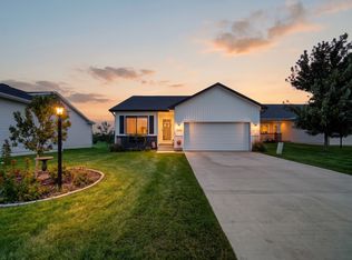 6756 NE 12th Ct, Des Moines, IA 50313