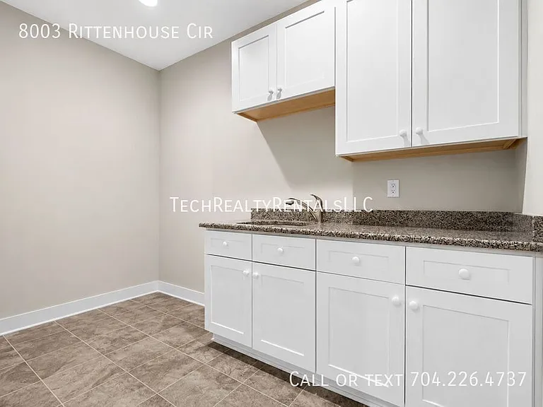 8003 Rittenhouse Cir — Photo 22