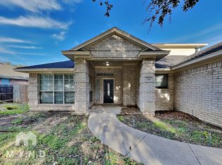 705 Stonebrooke Dr, Burleson, TX 76028