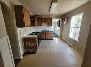 2120 N Elizabeth Ave, Springfield, MO 65803