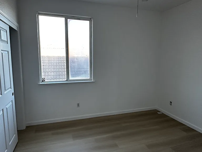 7464 Shelby St — Photo 4