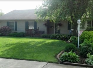 855 Notre Dame Dr, Matteson, IL 60443