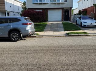 78 Amber St, Staten Island, NY 10306