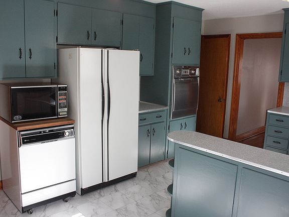 5th image of 520 Speights St