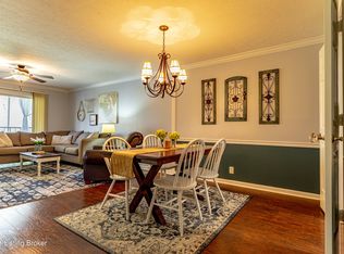 707 Donard Park Ave #707, Louisville, KY 40218