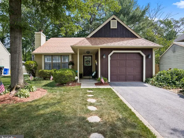 15 Windingbrook Dr, Atco, NJ 08004