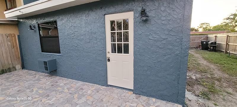 1st image of 3684 Pinehurst Dr