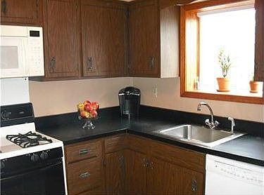 5th image of 1131 McKnight Dr