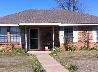 103 Solon Rd, Waxahachie, TX 75165
