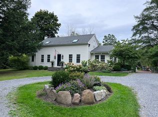2965 River Rd, Niskayuna, NY 12309
