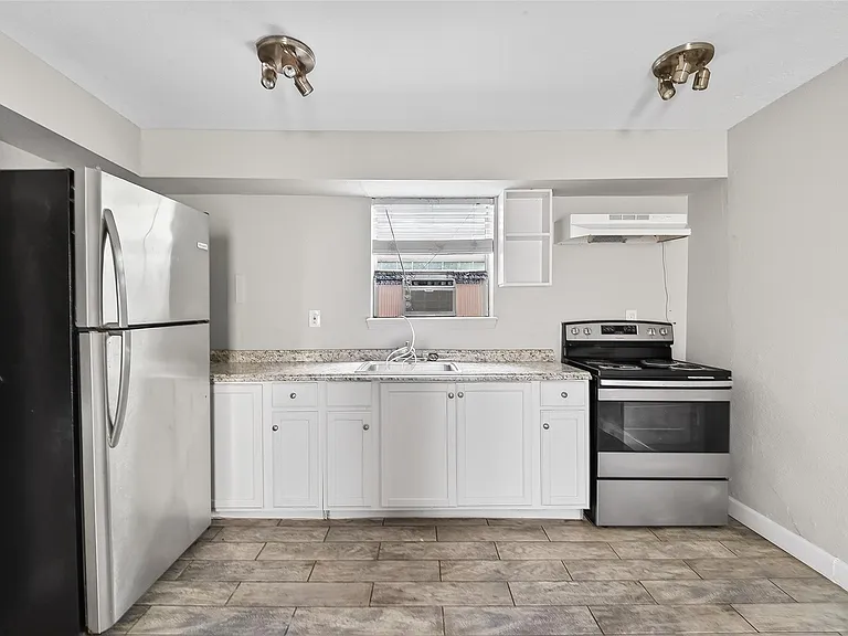 6832 Avenue I — Photo 3