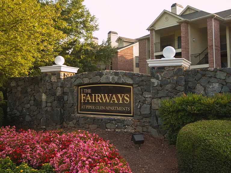 The Fairways at Piper Glen Apartments — Photo 37