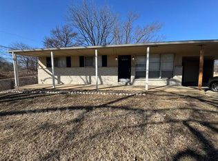 1405 Patterson Rd, Florissant, MO 63031