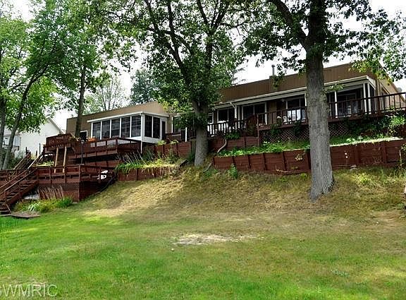 3rd image of 2059 Sunshine Dr #7