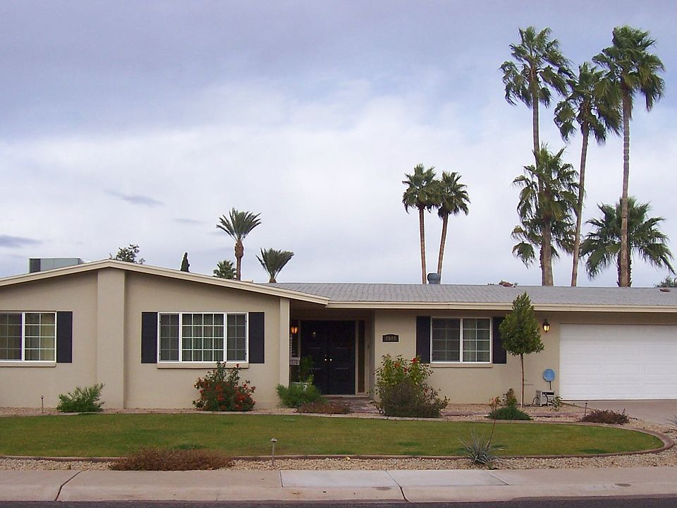 Highly desirable Sands East location.