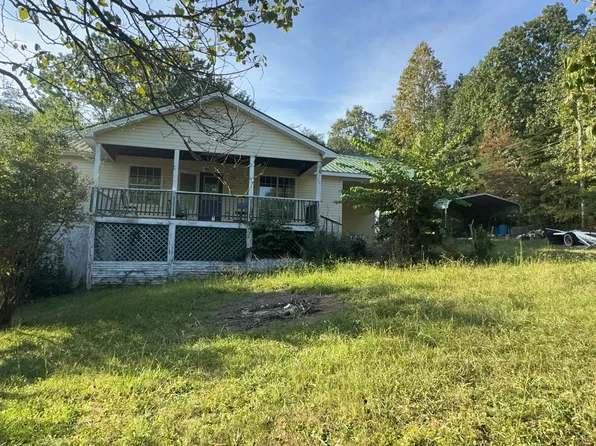 1694 Poplar Dr, Crossville, TN 38571