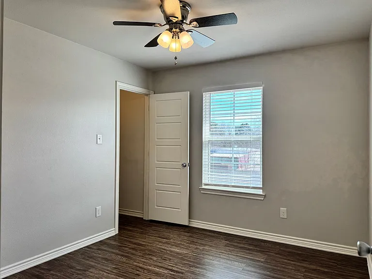 2300 Airline Dr #2305 — Photo 23