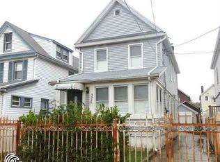 9323 213th St, Queens Village, NY 11428