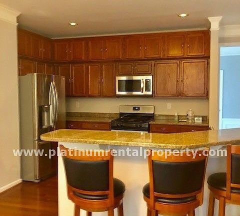 3rd image of 4755 Agate Dr