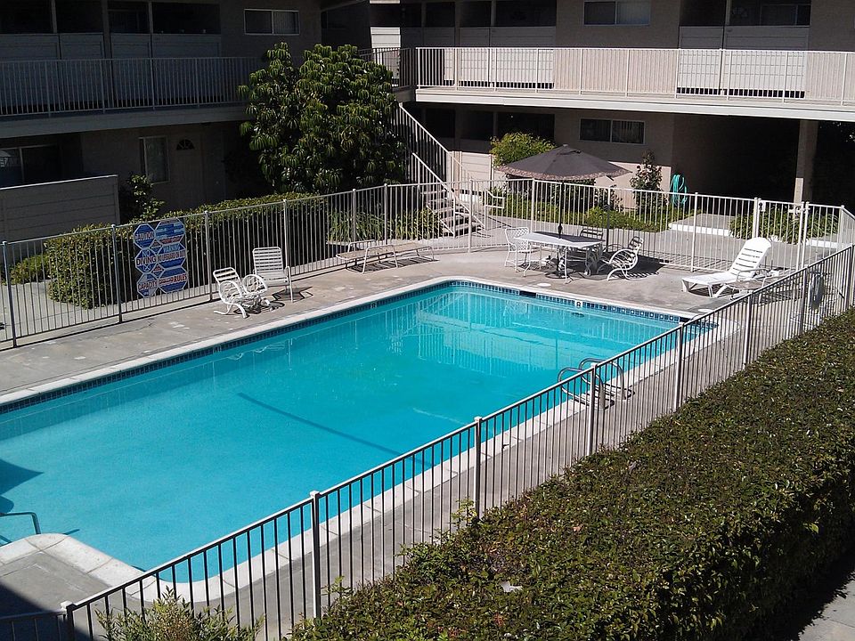 1st image of 10009 De Soto Ave APT 220