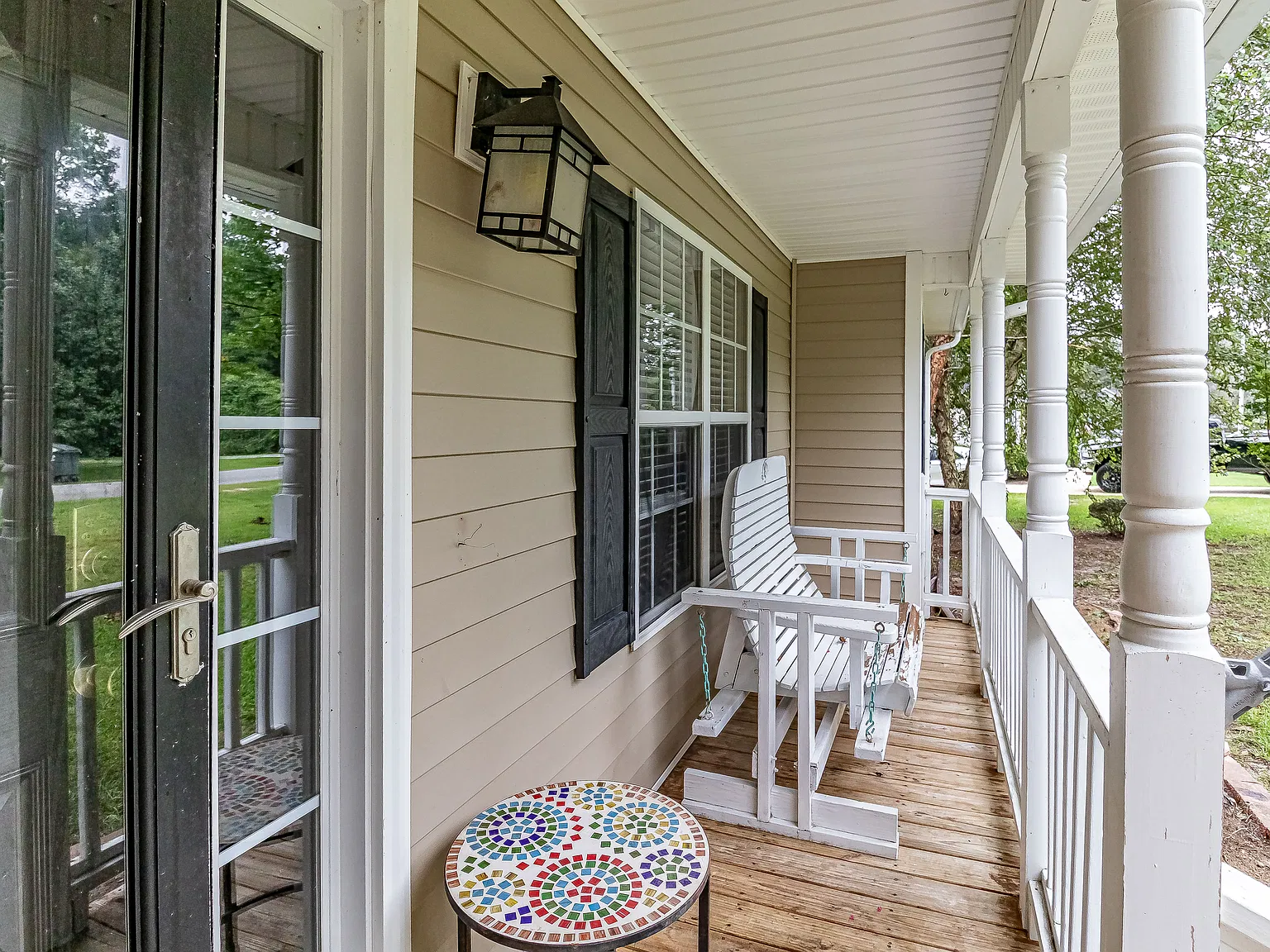 3 bed, 1370 sqft, $1,800 — Photo 2