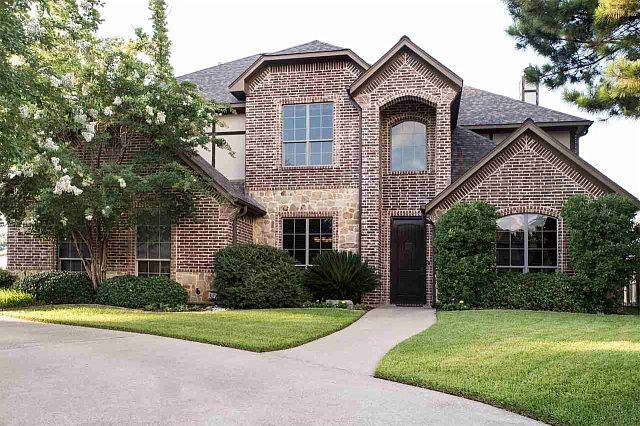 1st image of 204 Post Oak Ct