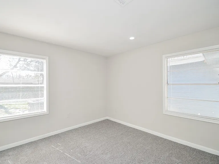 5238 Keystone St — Photo 26