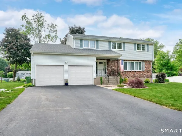 17 Lancaster Road, Cromwell, CT 06416