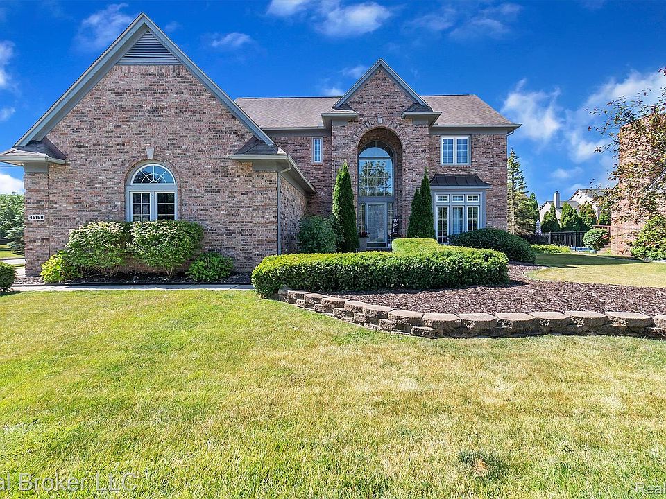 1st image of 45169 Middlebury Ln