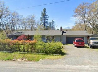 262 Lathrop Rd, Grants Pass, OR 97526