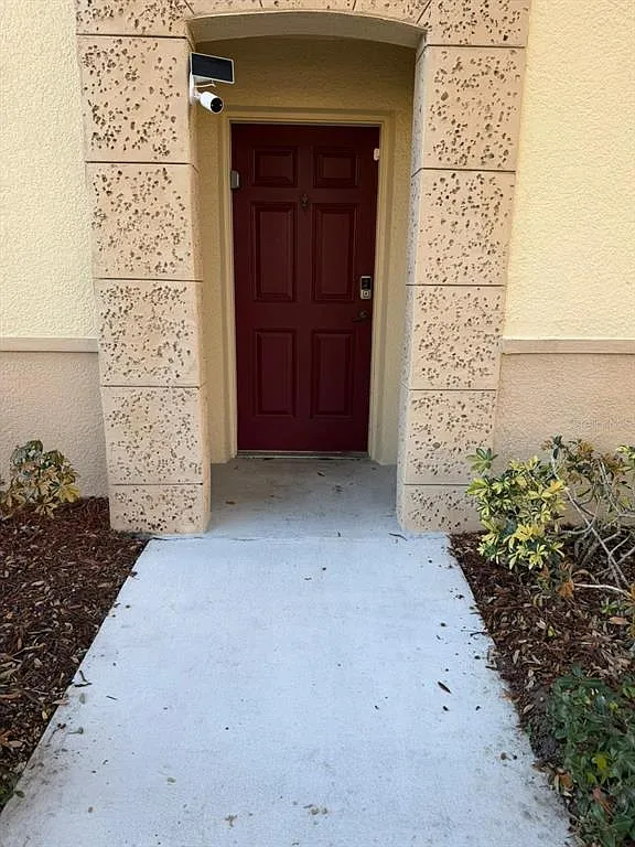 4 bed, 3.0 bath, 1873 sqft, $2,200 — Photo 1
