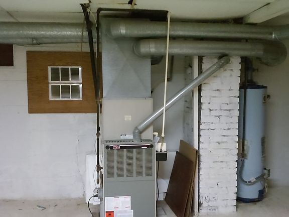 5th image of 439 W 2nd Ave