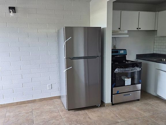 4th image of 2053 N Alvernon Way #Al2053-9