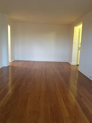 Rented by Kew Forest Realty Inc | media 13