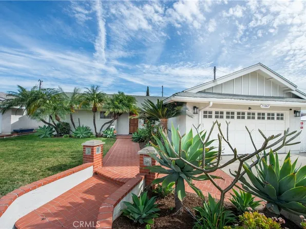 24062 Gemwood Dr, Lake Forest, CA 92630