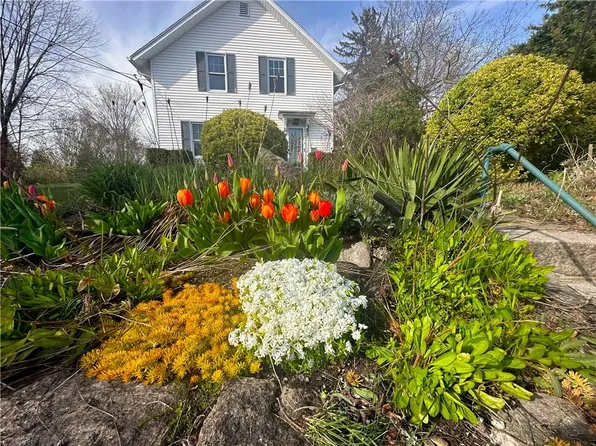 1247 Kingstown Rd, South Kingstown, RI 02879