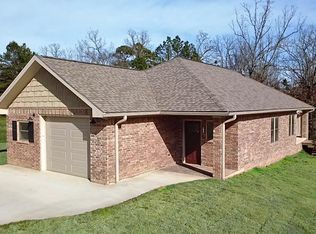104 Red Oak Dr, Mena, AR 71953