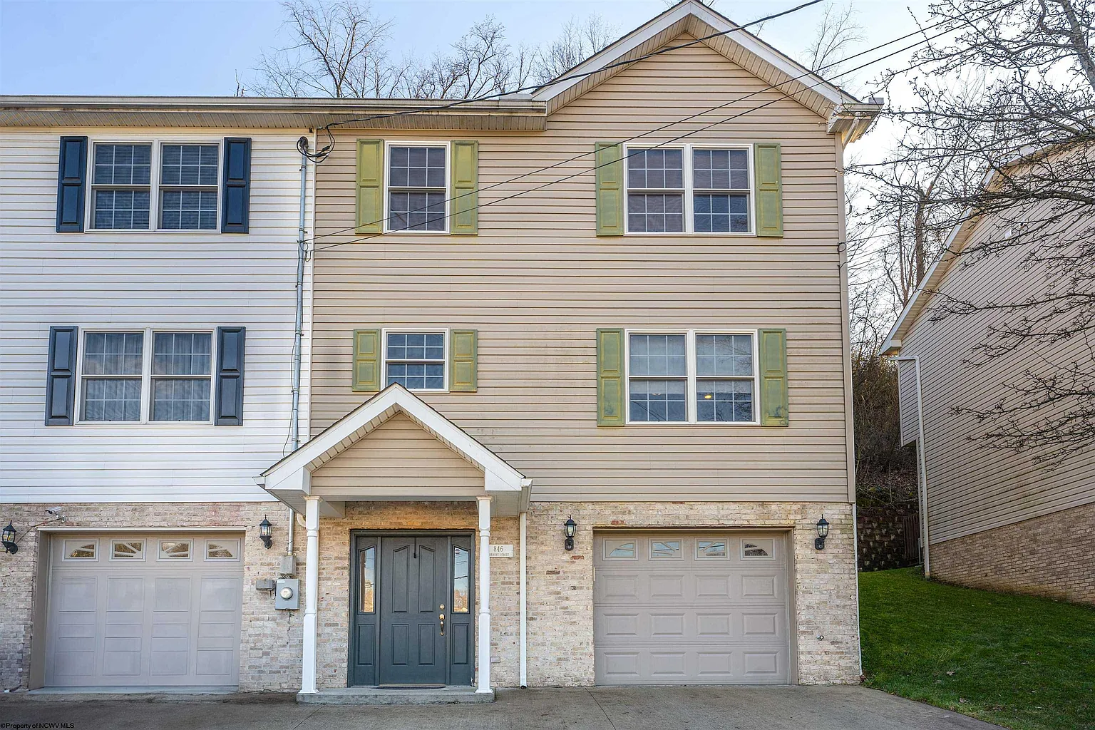 846 Tremont St photo 1