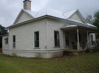 105 Church St, Center Pt, TX 78010