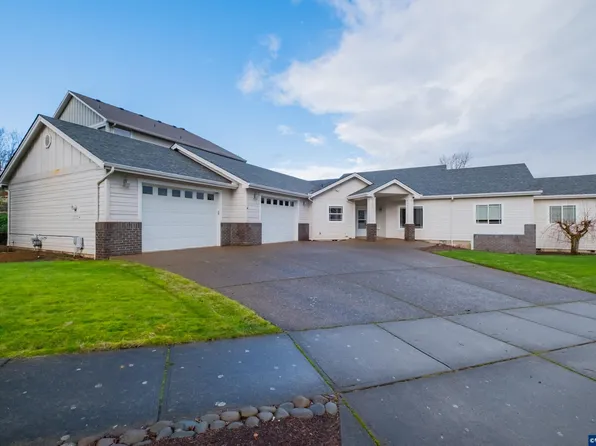 2765 Fort Hill Ave NW, Salem, OR 97304