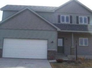 915 Breckenridge Dr, Red Wing, MN 55066