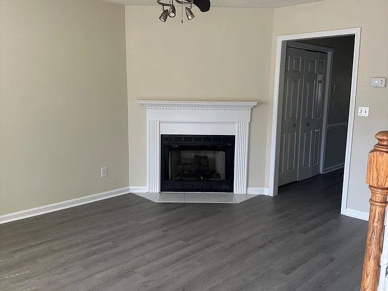 3921 Sterling Pointe Dr #LL9 — Photo 3