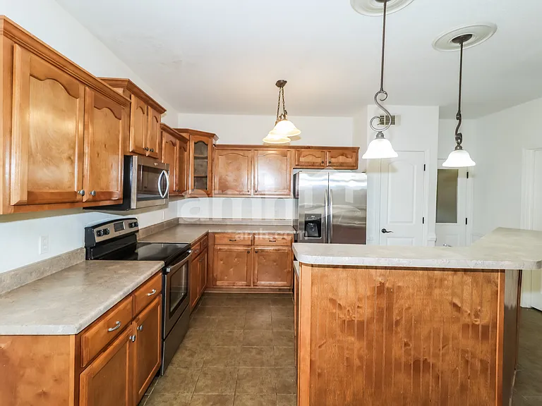440 Green Willow Cv — Photo 9