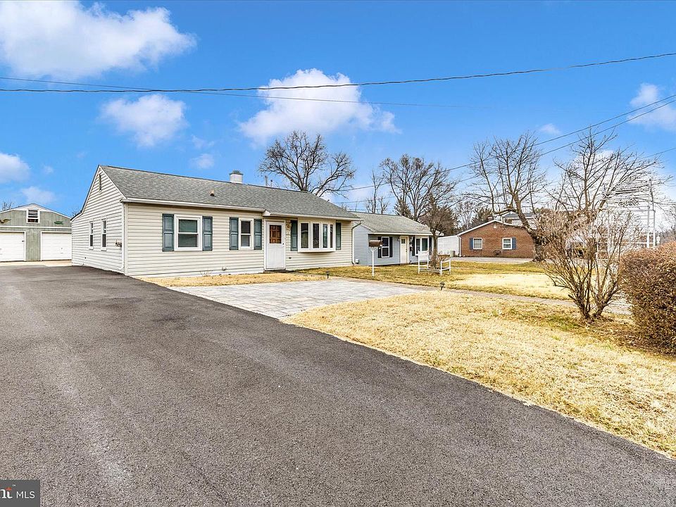 1st image of 502 Military Rd