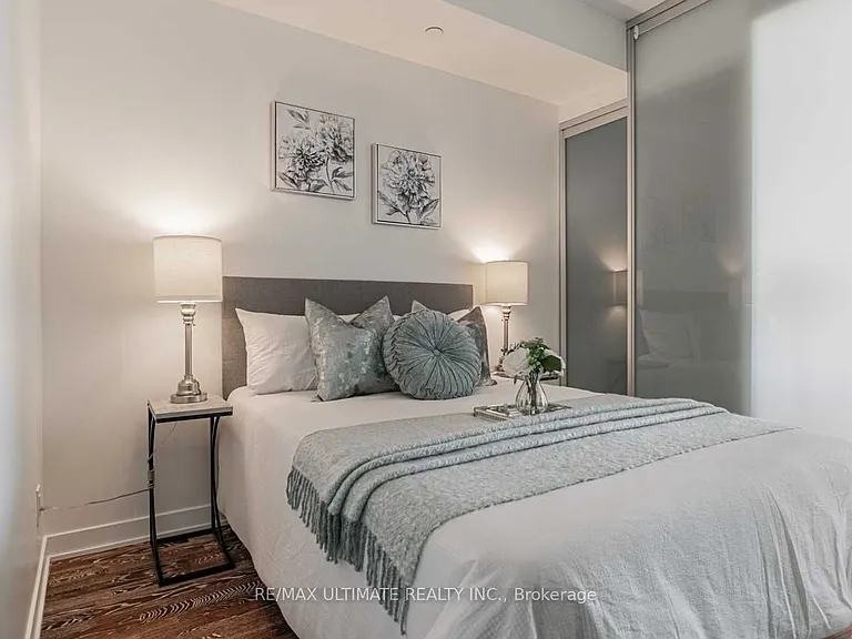 90 Park Lawn Rd #2502 — Photo 14