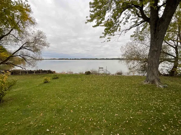 W10205 Hickory Bay Rd, Fox Lake, WI 53933