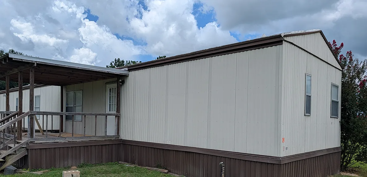 2 bed, 1150 sqft, $950 — Photo 2