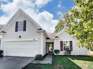419 Mountain Quail Dr, Charlotte, NC 28216